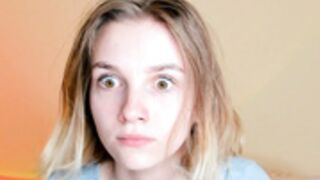 Shy Cute Camgirl Newbie - helenchristensen / Betyhens