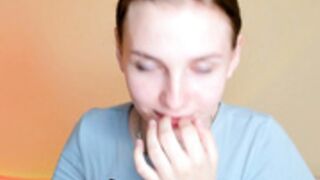 Shy Cute Camgirl Newbie - helenchristensen / Betyhens