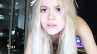 lily_holy  Dances at night in her Skyscraper fancy flat