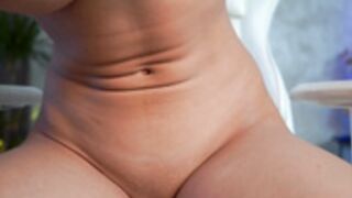 xoxo_emma_2022-07-22_05-53-32_045 - 1of2 2