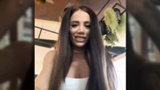 nicollediamondd shows boobs at restaurant pt2
