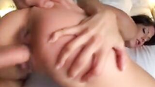 Alexa Tomás follando en escena para Mofos