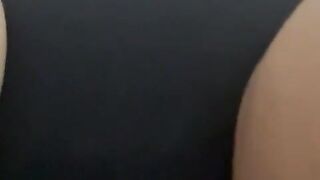 Lillienue leaked finger