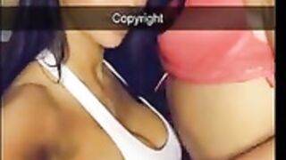 Chloe Khan Lesbian Making Out Onlyfans Leak