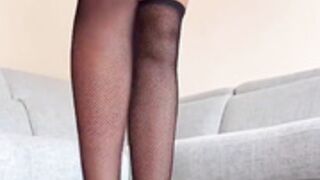 Beatrice Segreti in calze a rete