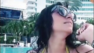 Tik Tok Live Nip Slip In the Pool