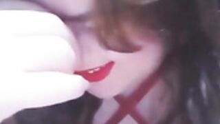 Larissa Buzzcast Pussy Flash