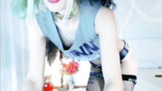 AmyValentine Peek a Boo Pussy