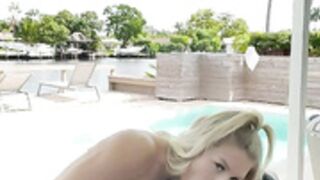 ScarlettKissesXO OF Fucked by Massage Therapist