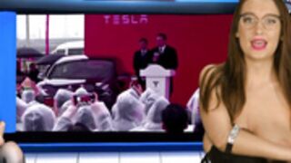 Naked News: Louise Bordeaux