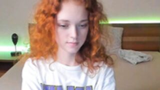 olivia_garden_July-30-2022-underboob