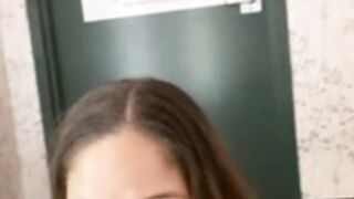 Lily Flowers pussy masturbation