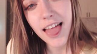 Uwuxo begs for facial