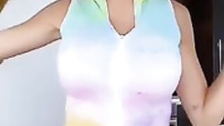 Lyn@ famous nip slip video