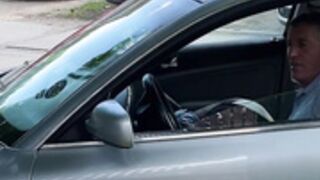 Old Romanian dude fucks in Passat Break 1