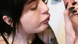 Lydia Ghost Blowjob Facial 2