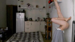 Kali_The_Goddess handstand