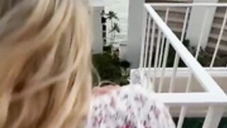 Fit chick bones outside