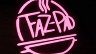 The hot chica gives a nice bobjob and gets fucked