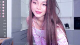 Cleo 220803 1320 Lush-Dancing&Pussy