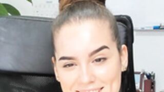 Spanishcouple_ 2019-02-27