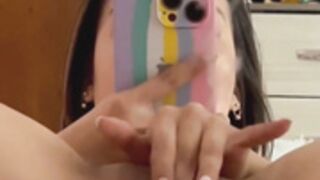 Cosita rica jugando frente al espejo????????
