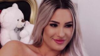 AudreyEla Titytease008