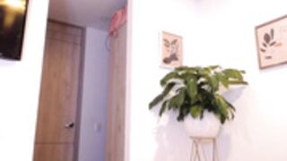 courtneyhonney strip show