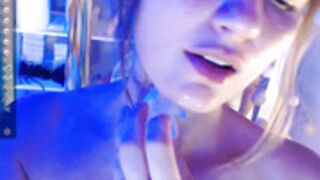 taralanes - Lustful blonde's erotic cam video