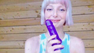 lit1le_kitty_ deep throats dildo