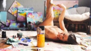 Cha Wilde naked painting