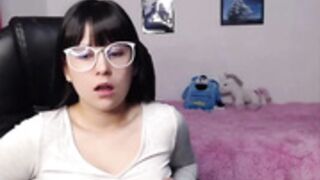 Paulette65 rubs her pussy till she cums / nude