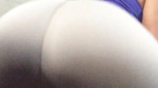 ncs twerking in leggings