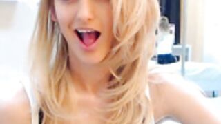 SoftCuteLily cute tease her skirt in public