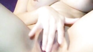 Josie Rubs her Pussy