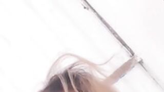 dezza Buzzcast milf show tits