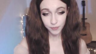 Ellie_Friendly quick anal bate