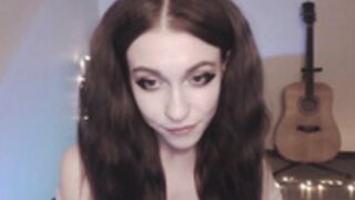 Ellie_Friendly quick anal bate