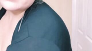 Queenbbw00 pulls out her gigantic jugs. OF Premium.
