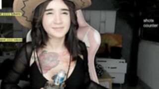 sugar_troubl3 13.08.2022 squirting and dancing