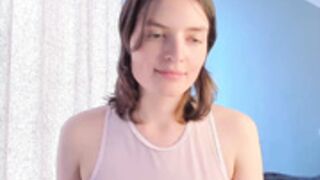 sonya_vogue__2022-08-25_09-25-26 tits flash