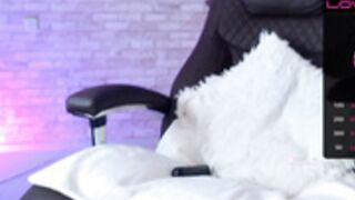 Anya 220825 1515 Dildo&Domi