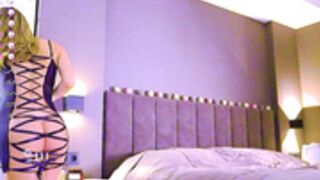 heyhorny_cb in a nightie looks segmented like an insect