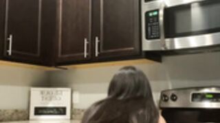Bigluna22 - Jesika G - Ass Jiggle in the kitchen