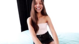 Camila Video Porno YouthLust