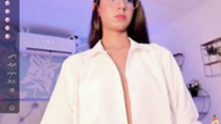 khaliope pussy play straight hair