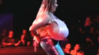 C C On Stage 1