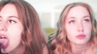 Plump_Bums and _taylor_swift - Boobs and blowjob dildo