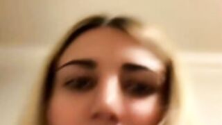 Sari kedi nude