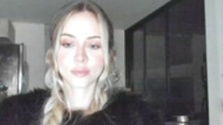 KimTylor_ 2022-09-03 20_45